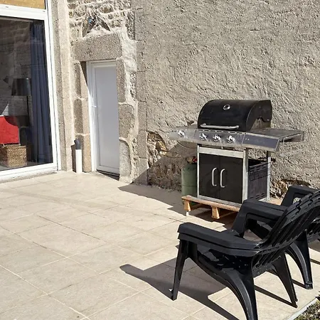 Maison Hemera, Pause En Auvergne * Lapeyrouse