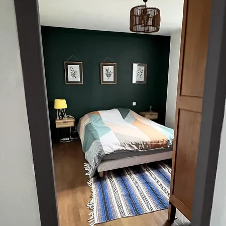 Holiday home Maison Hemera, Pause En Auvergne Lapeyrouse