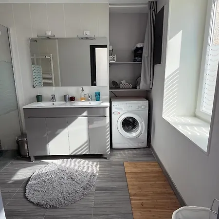 Maison Hemera, Pause En Auvergne