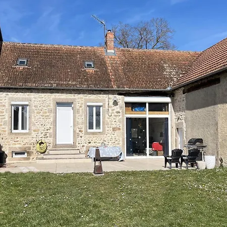 Maison Hemera, Pause En Auvergne *