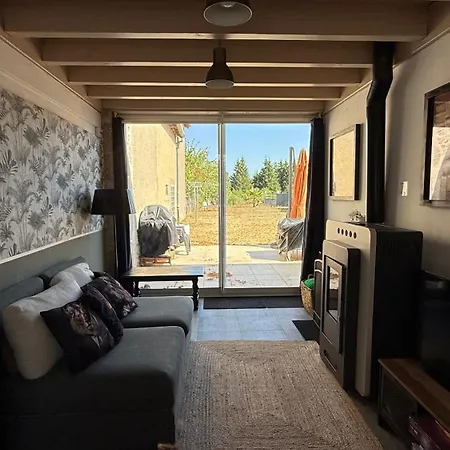 Maison Hemera, Pause En Auvergne Lapeyrouse