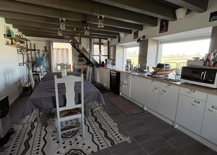 Maison Hemera, Pause En Auvergne * Lapeyrouse